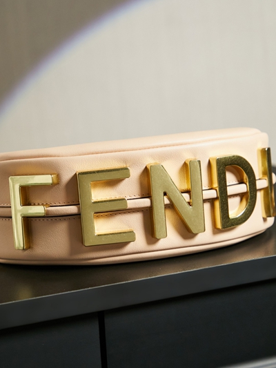 フェンディバッグ細部ディテール